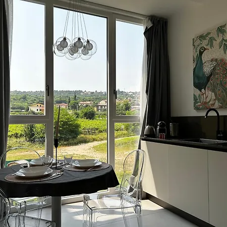 House With Vineyard View, For 3 Guests, With Private Covered Parking Space Apartman *
