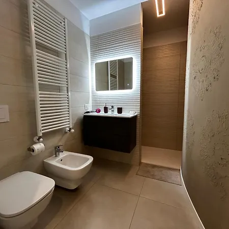 House With Vineyard View, For 3 Guests, With Private Covered Parking Space